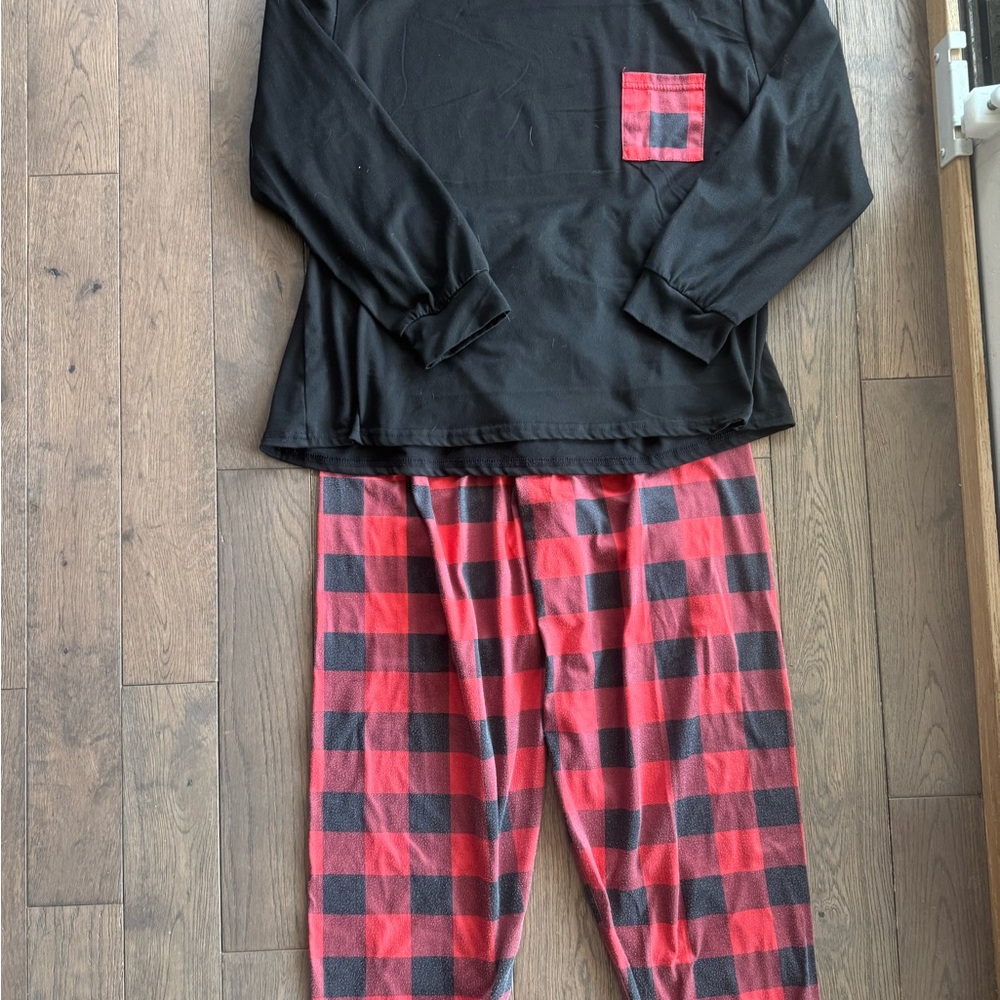 Black and Red Plaid Ladies Pajamas